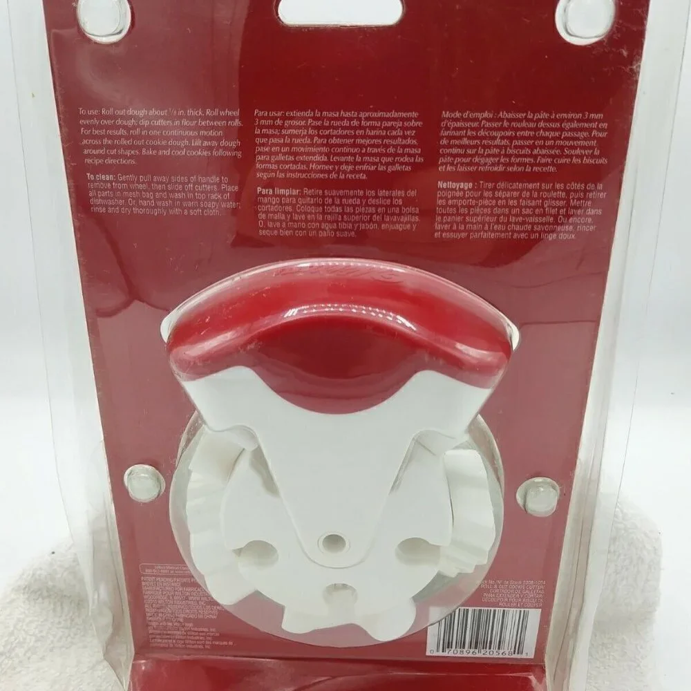 Wilton Roller Cutter #2308-1054 5 Shapes Baking Cookie Cutter Christmas NIP NEW